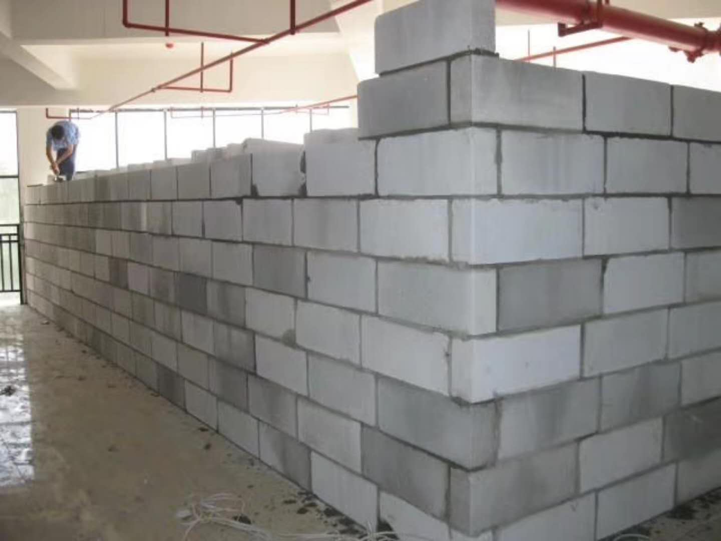 沂南蒸压加气混凝土砌块承重墙静力和抗震性能的研究